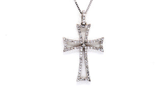 Cross Diamond Pendent Necklace